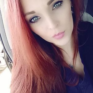 Meet your Posher, Elise